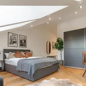 King Bed Netflix Central&near Metro, 109 Wien