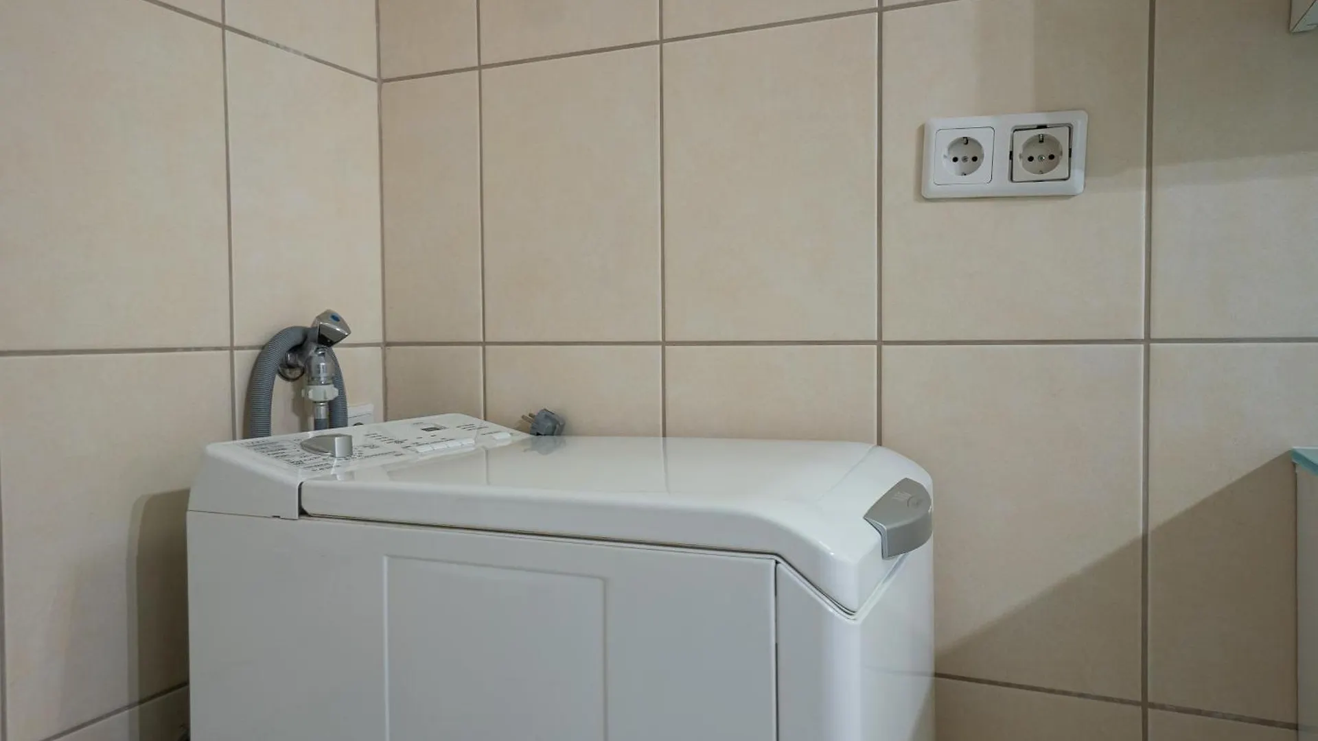 Apartment With A Private Terrace Located Right Near Belvedere Castle, 15 Minutes Away From Stephansdom Wien Österreich