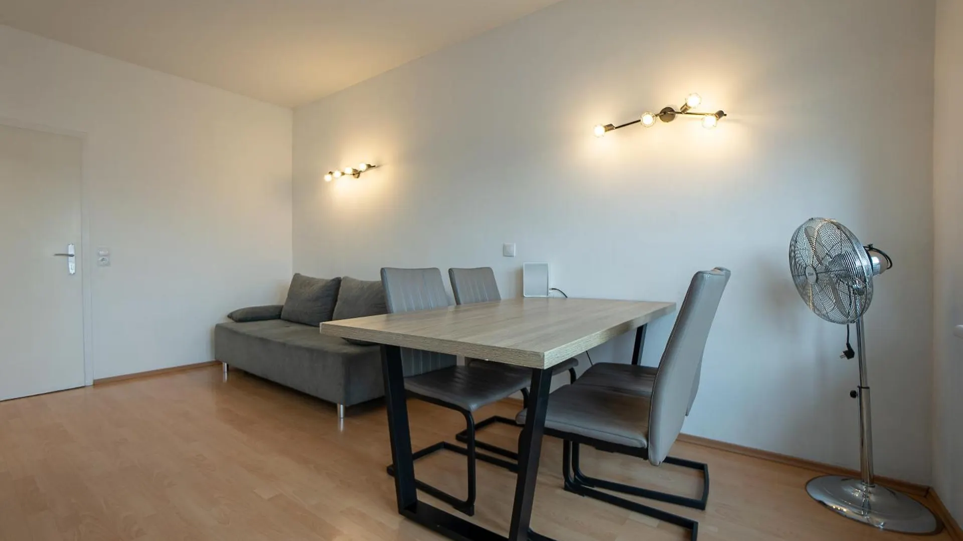 Apartment Belvedere Terrace Apartment: Central Vienna Retreat